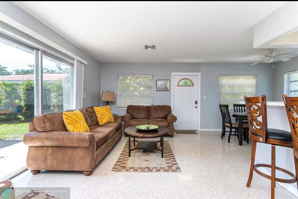 Lauderdale By The Sea, FL 33308,4536 Seagrape Dr  #1