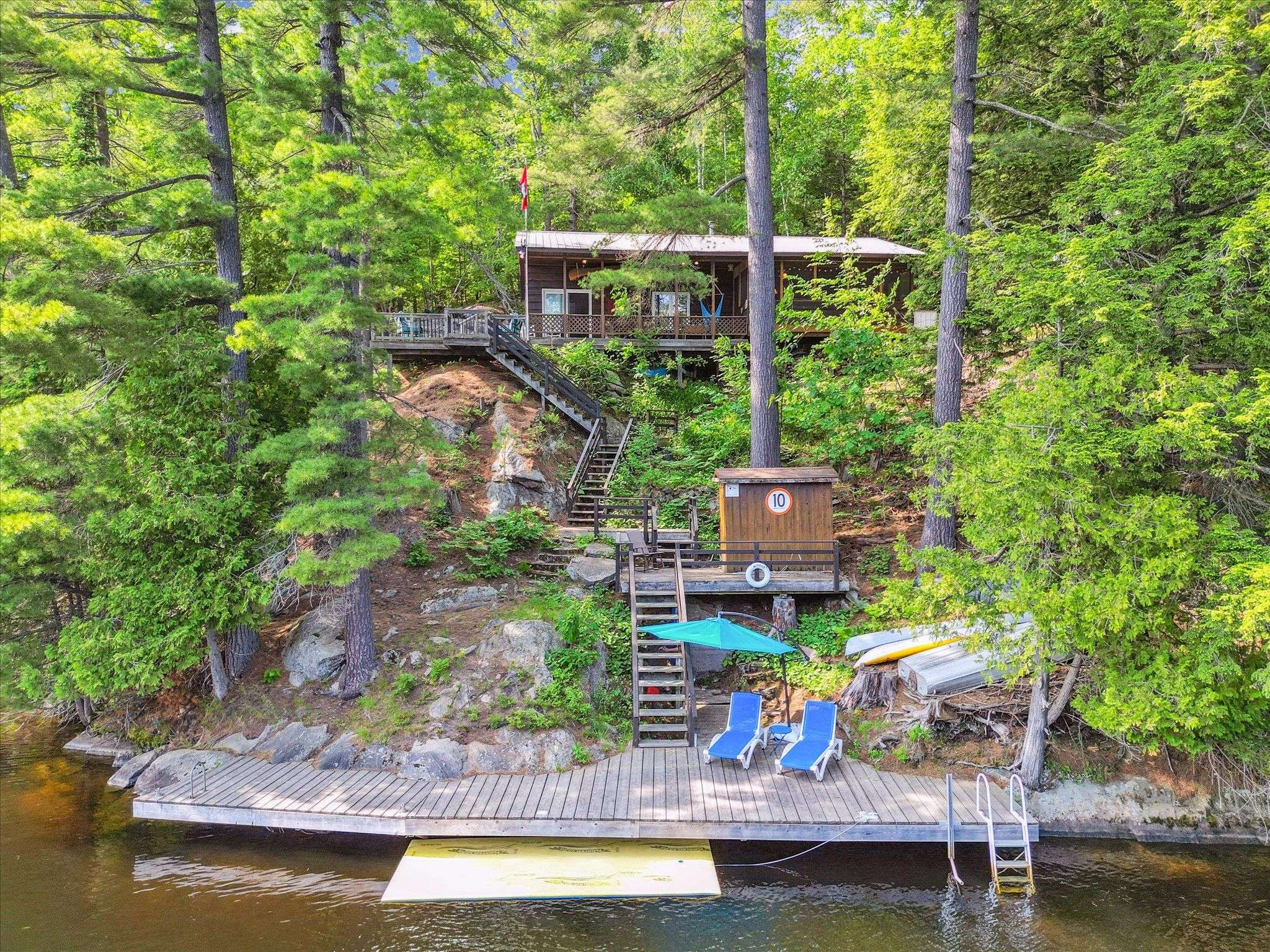 1082 Maplewood RD E, Bracebridge, ON P1L 1W8