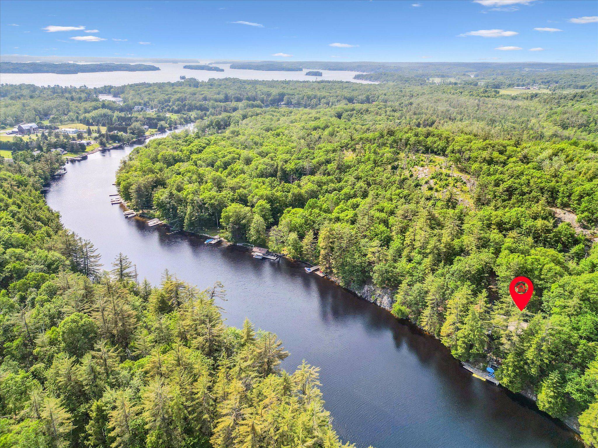 Bracebridge, ON P1L 1W8,1082 Maplewood RD E