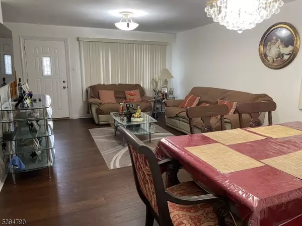 Kearny Town, NJ 07032,278 Forest St