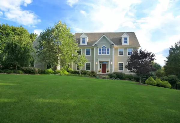 71 Burlington Path Rd, Upper Freehold Twp., NJ 08514