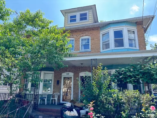 55 Thompson St, Raritan Boro, NJ 08869