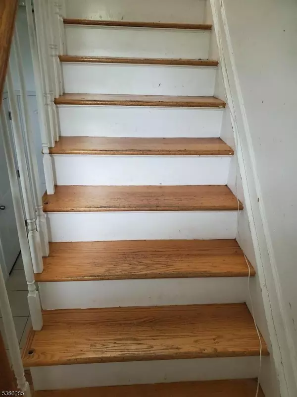 Newark City, NJ 07108,625 Hunterdon St #2