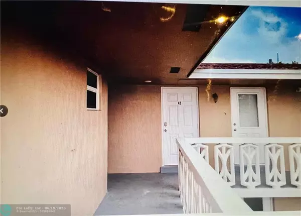 Pompano Beach, FL 33064,3300 NE 10th Ter #42