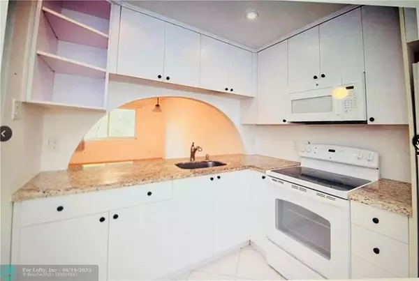 Pompano Beach, FL 33064,3300 NE 10th Ter #42