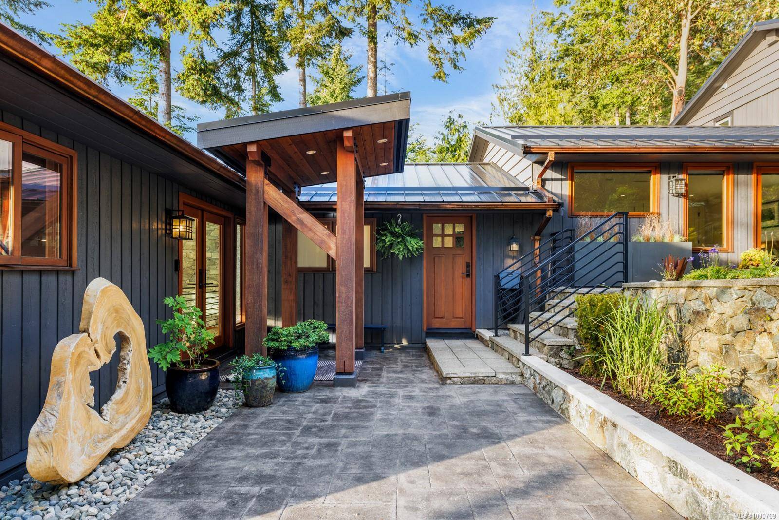 North Saanich, BC V8L 5H3,9576 Ardmore Dr