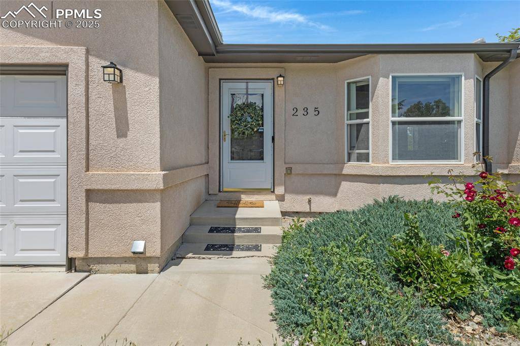 Pueblo, CO 81007,235 E Idaho Springs DR