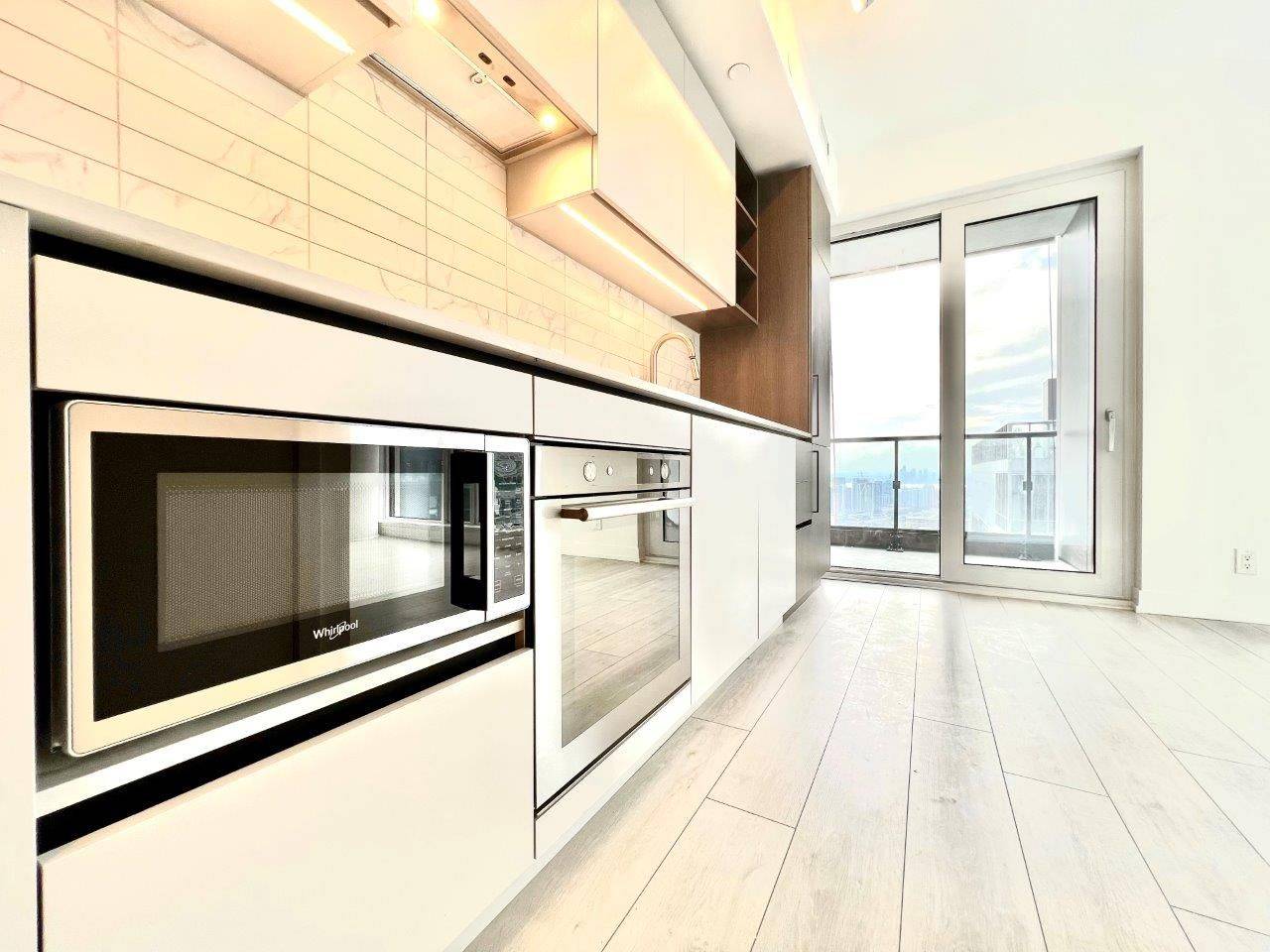 Toronto C01, ON M5V 0W4,55 Mercer ST #5005