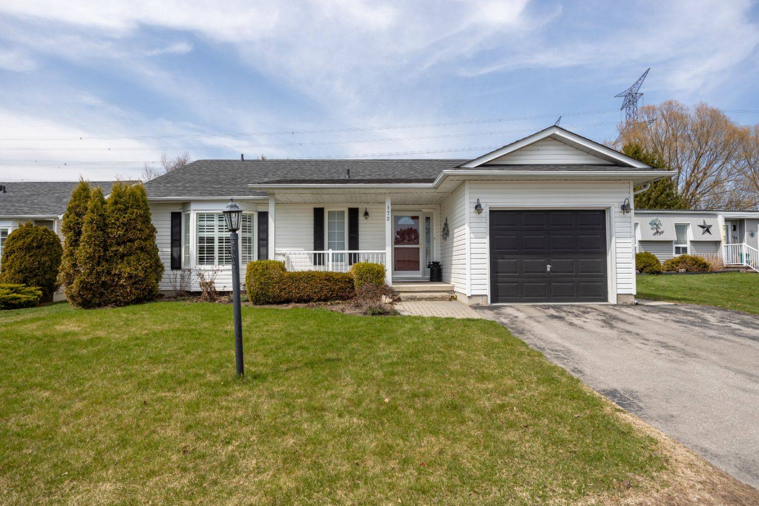 Clarington, ON L1B 1B9,172 Wilmot TRL