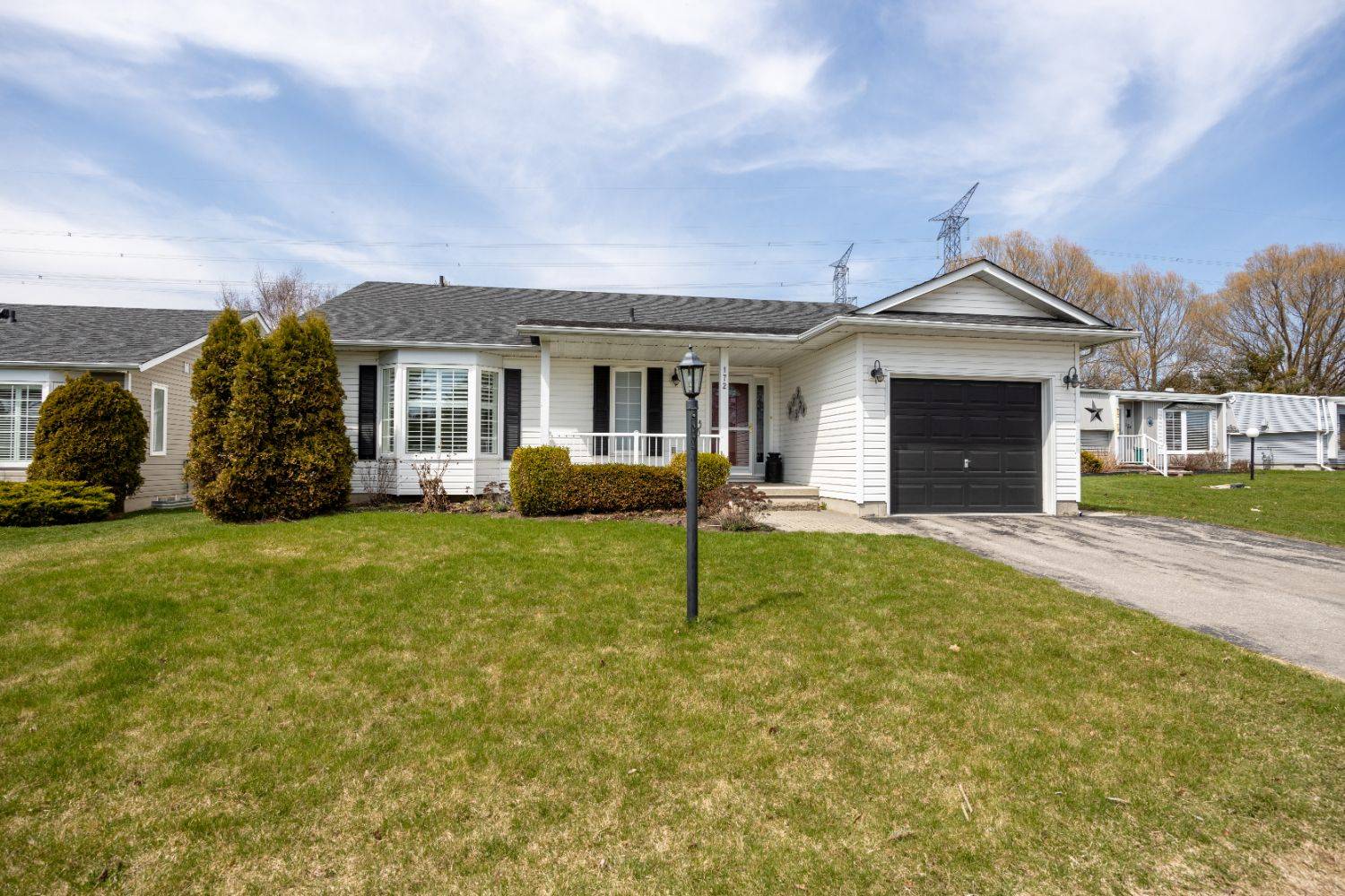 Clarington, ON L1B 1B9,172 Wilmot TRL