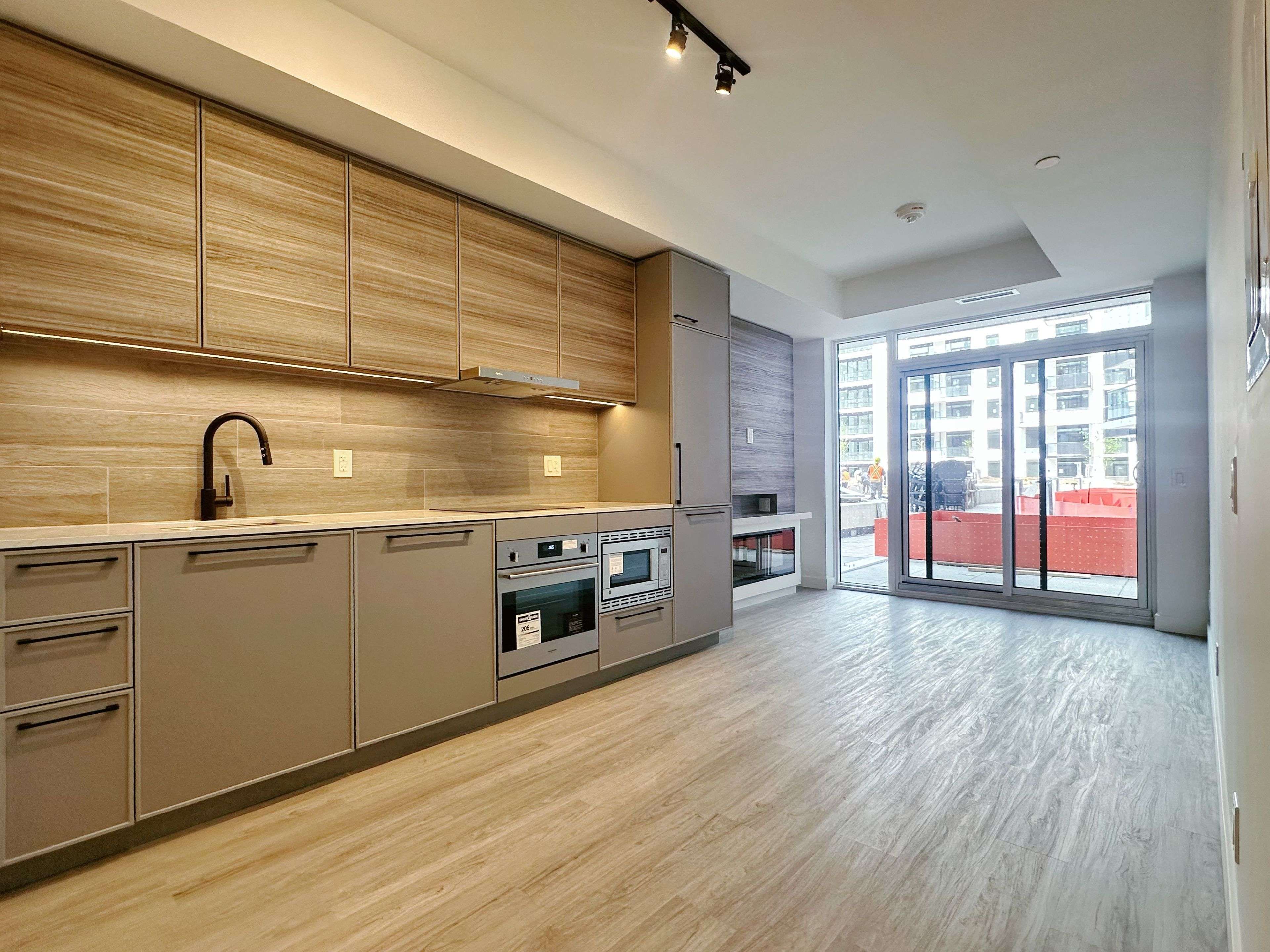 1050 Eastern AVE #345, Toronto E02, ON M4L 0B7