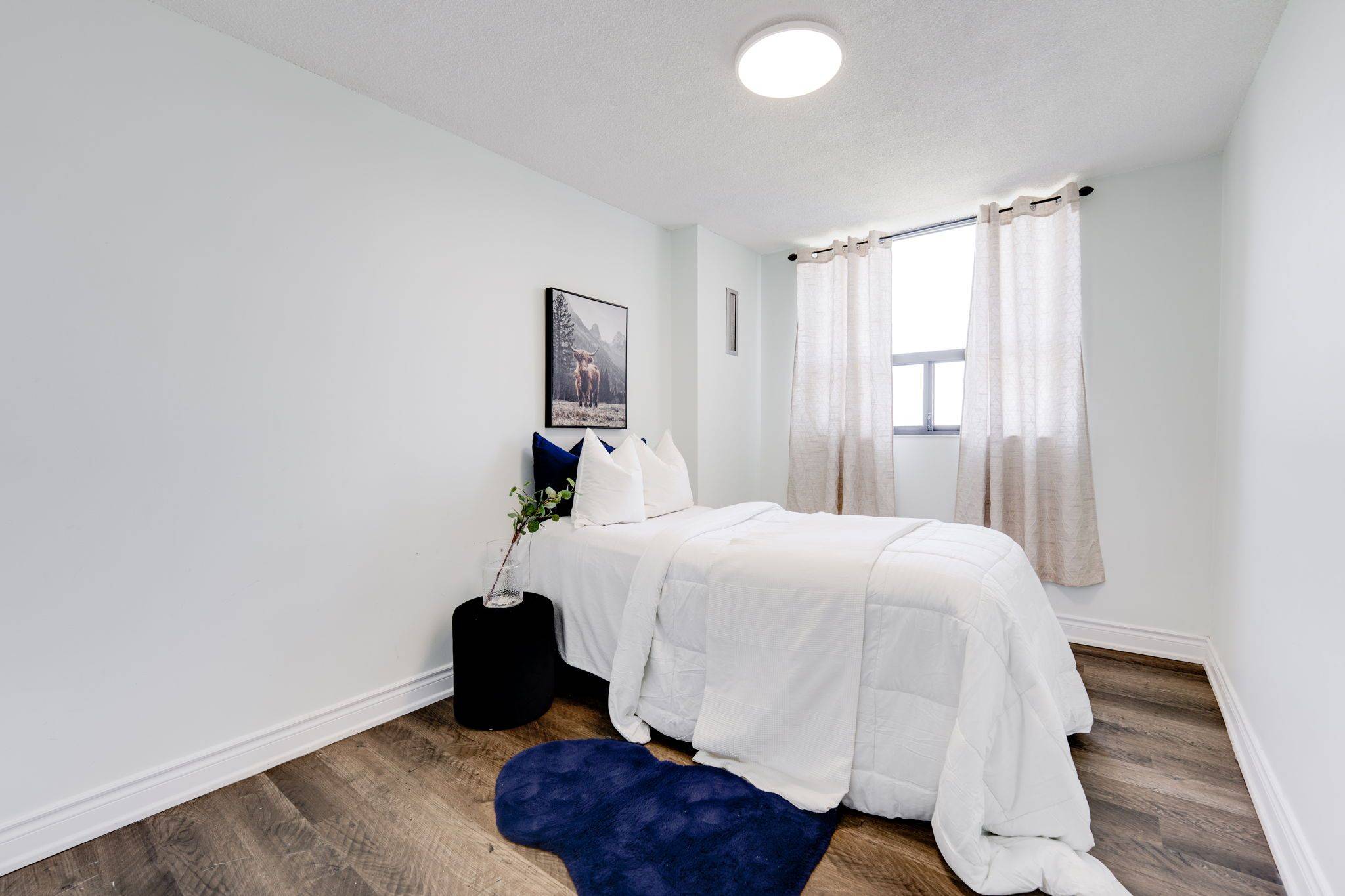 Toronto E04, ON M1P 4V3,301 Prudential DR #1002