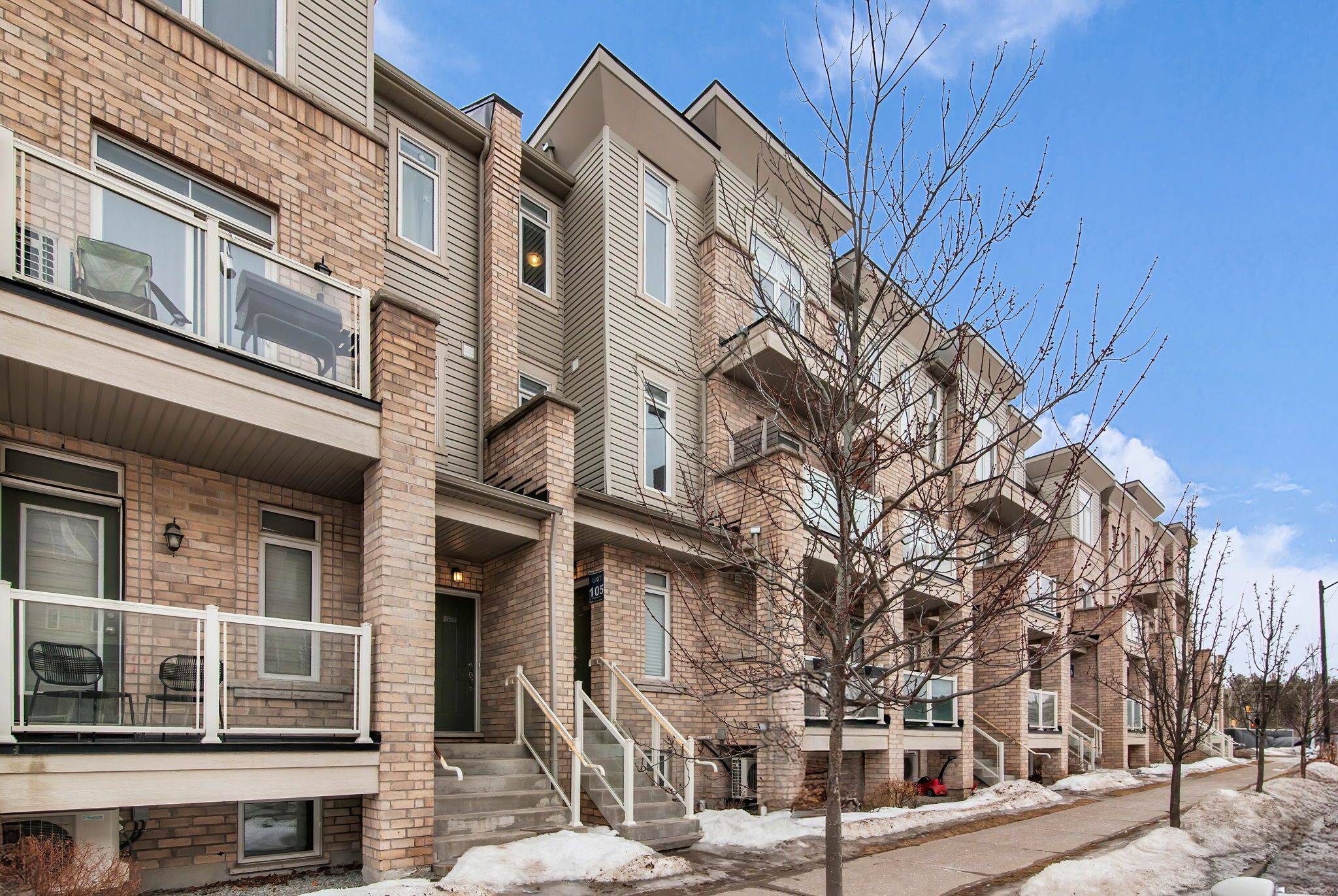 Pickering, ON L1X 0E4,1775 Rex Heath DR #106