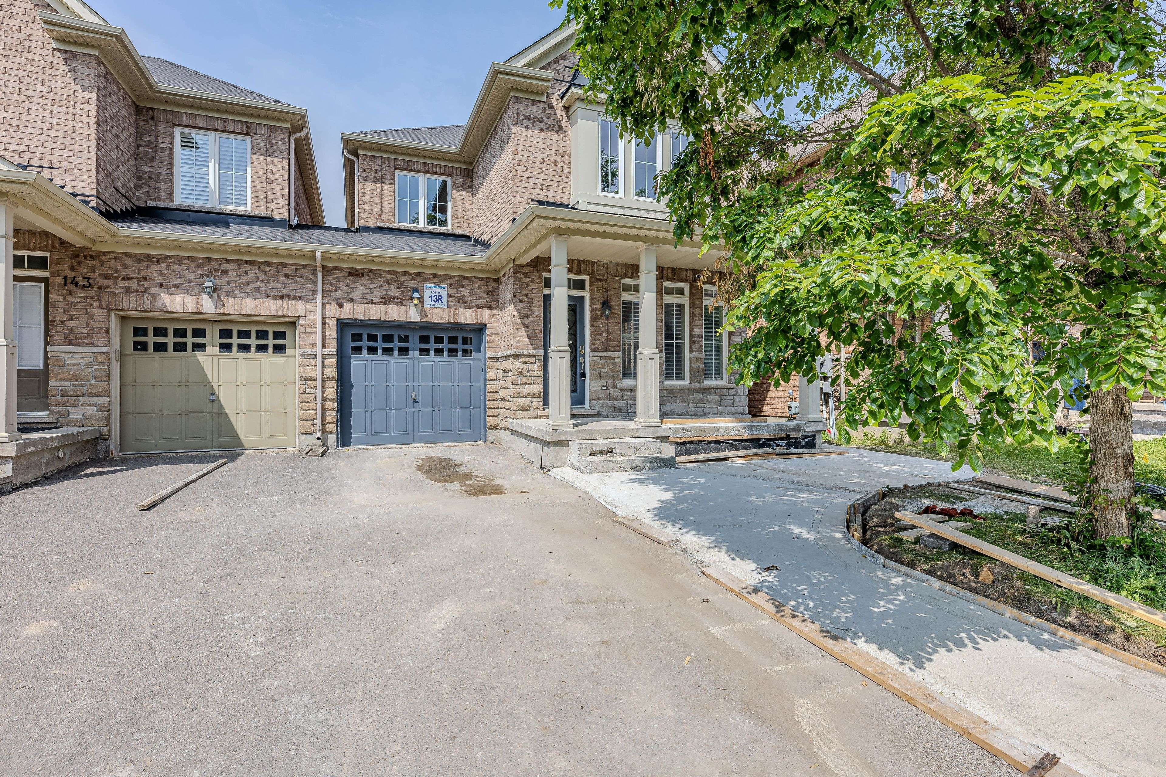 145 Betony DR, Richmond Hill, ON L4E 0P3