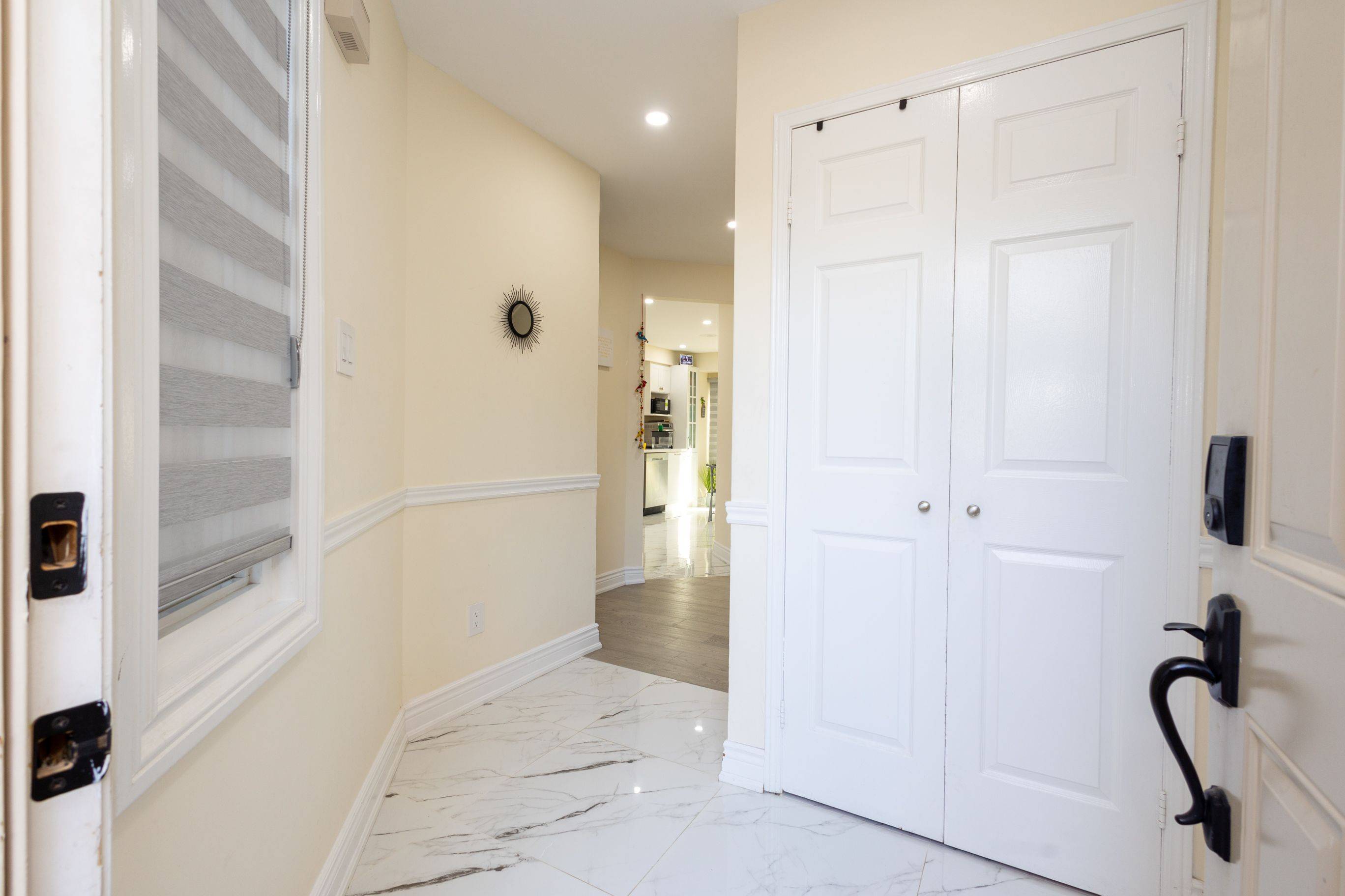 Mississauga, ON L5M 4N5,2275 Credit Valley RD #25