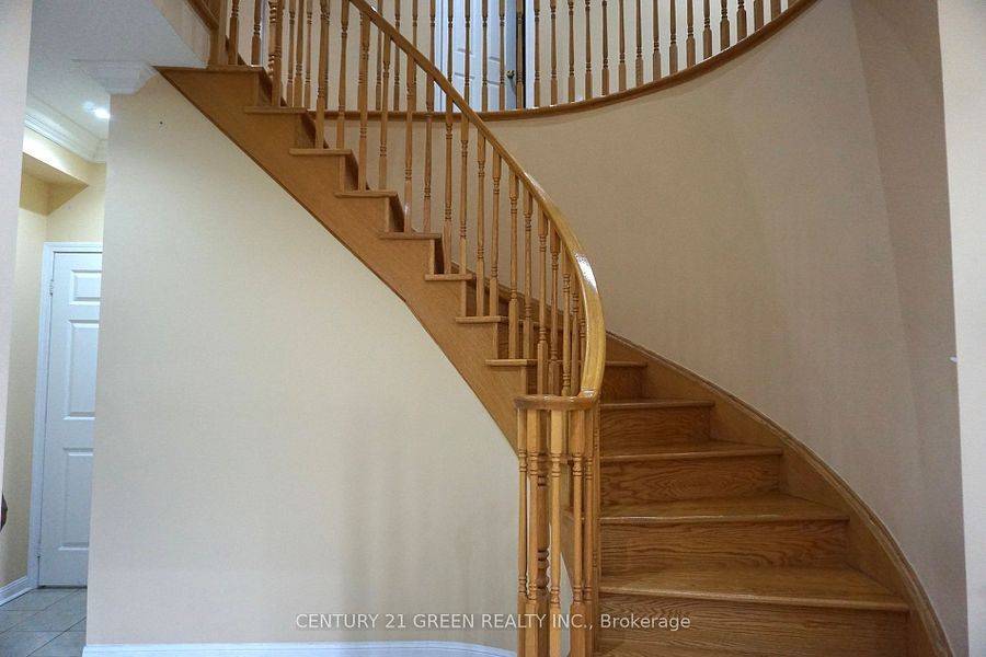 Mississauga, ON L5V 2X2,5999 Sidmouth ST