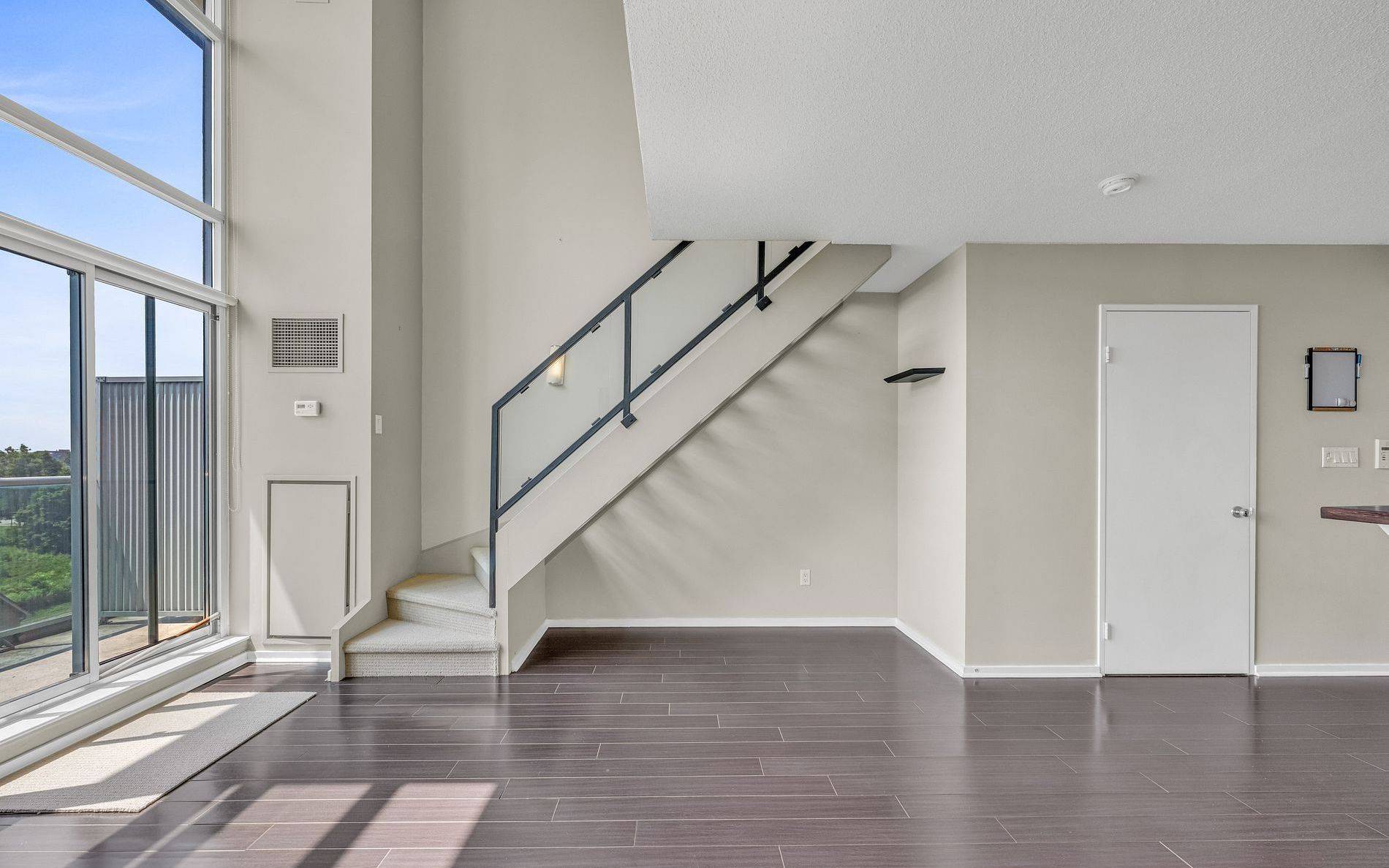 Toronto W06, ON M8Y 3Y9,200 Manitoba ST #412