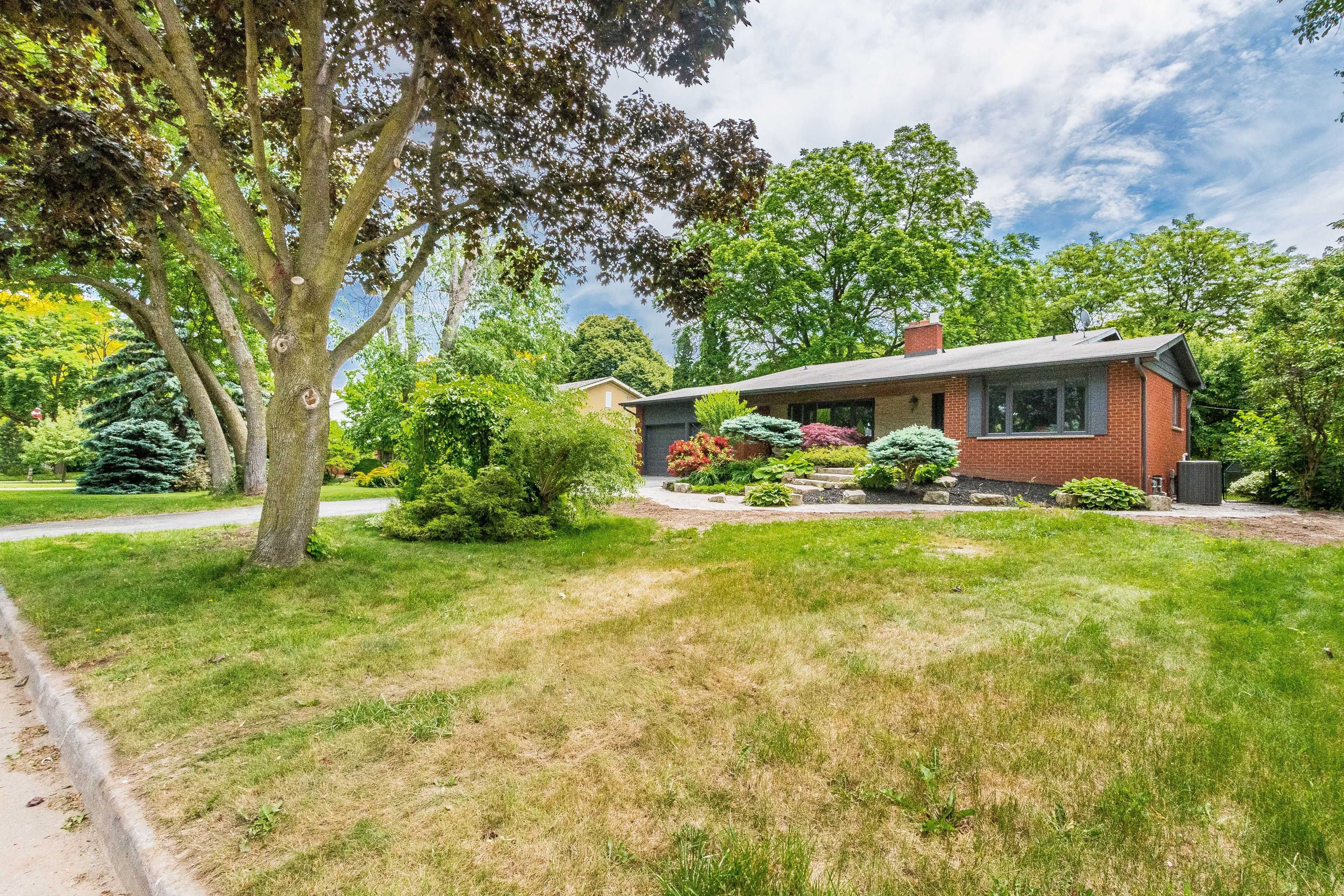 Oakville, ON L6L 1X3,1448 Willowdown RD