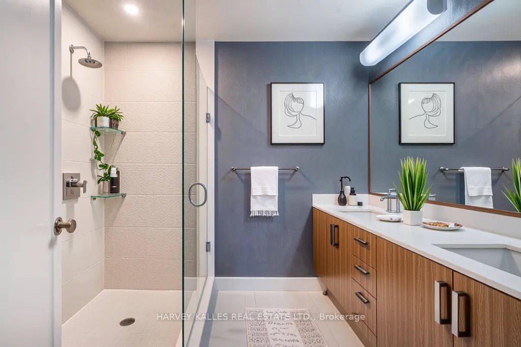 Mississauga, ON L5J 0B1,1575 Lakeshore RD W #366