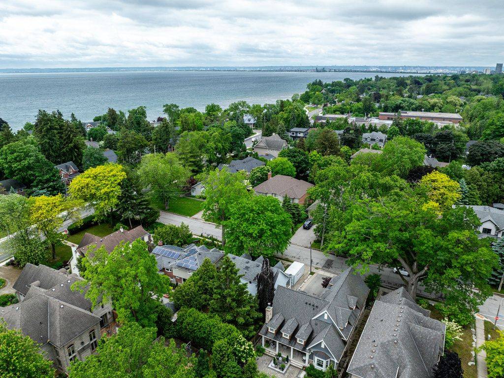 Burlington, ON L7N 1W1,199 PINE COVE RD