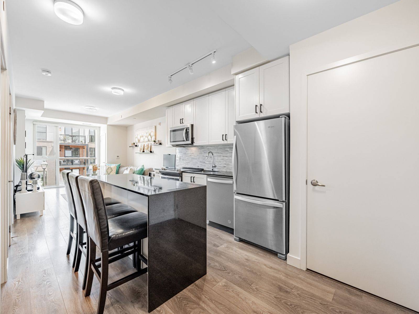 Oakville, ON L6H 0W6,210 Sabina DR #308