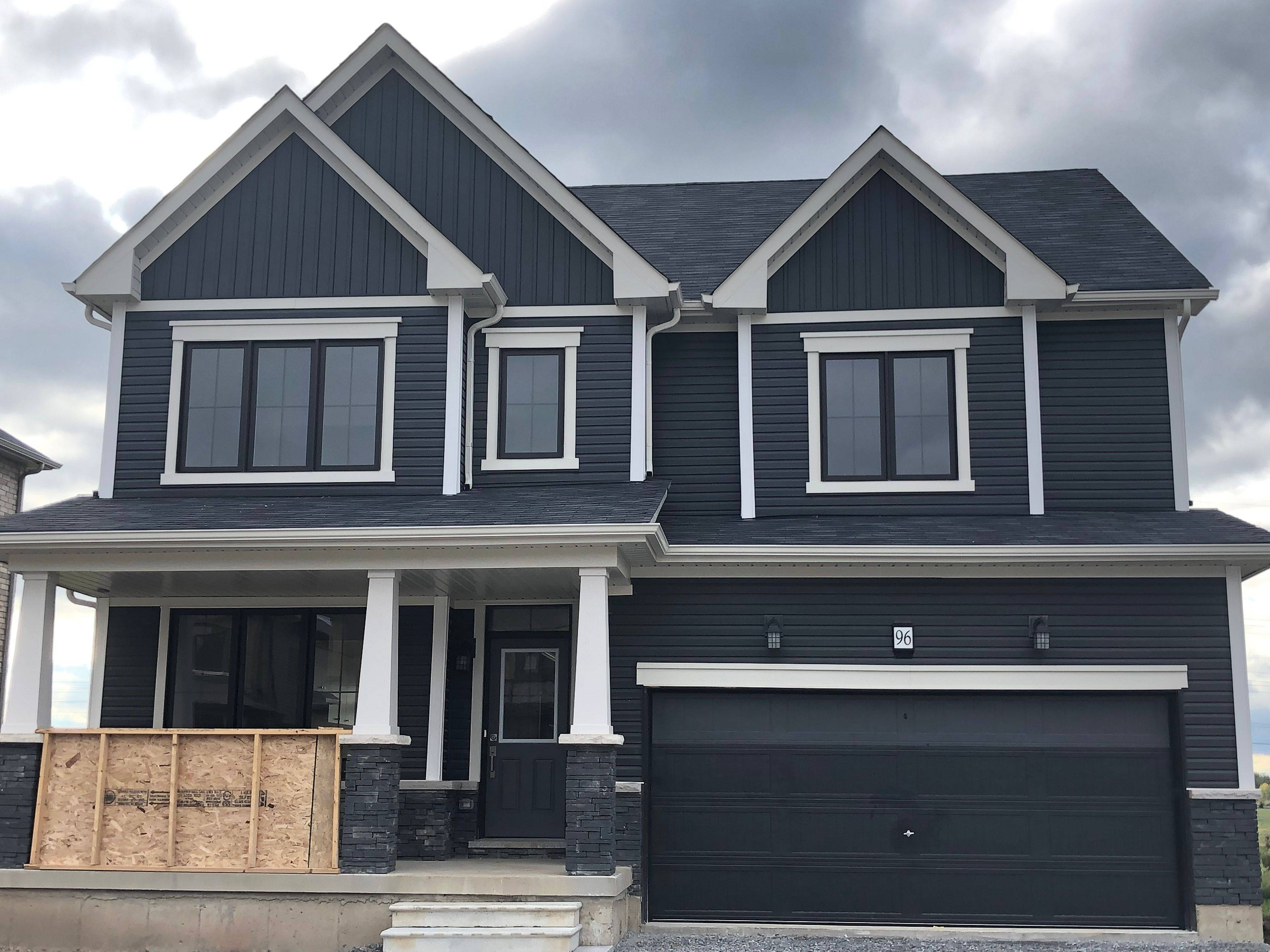 Thorold, ON L2V 0K3,96 Explorer WAY