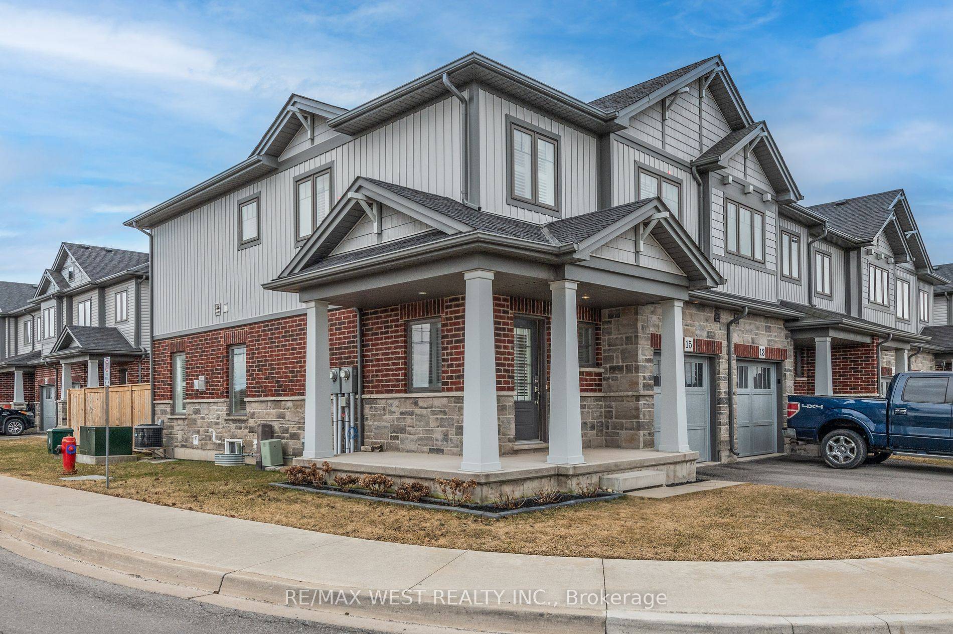 15 Severino CIR, West Lincoln, ON L0R 2A0