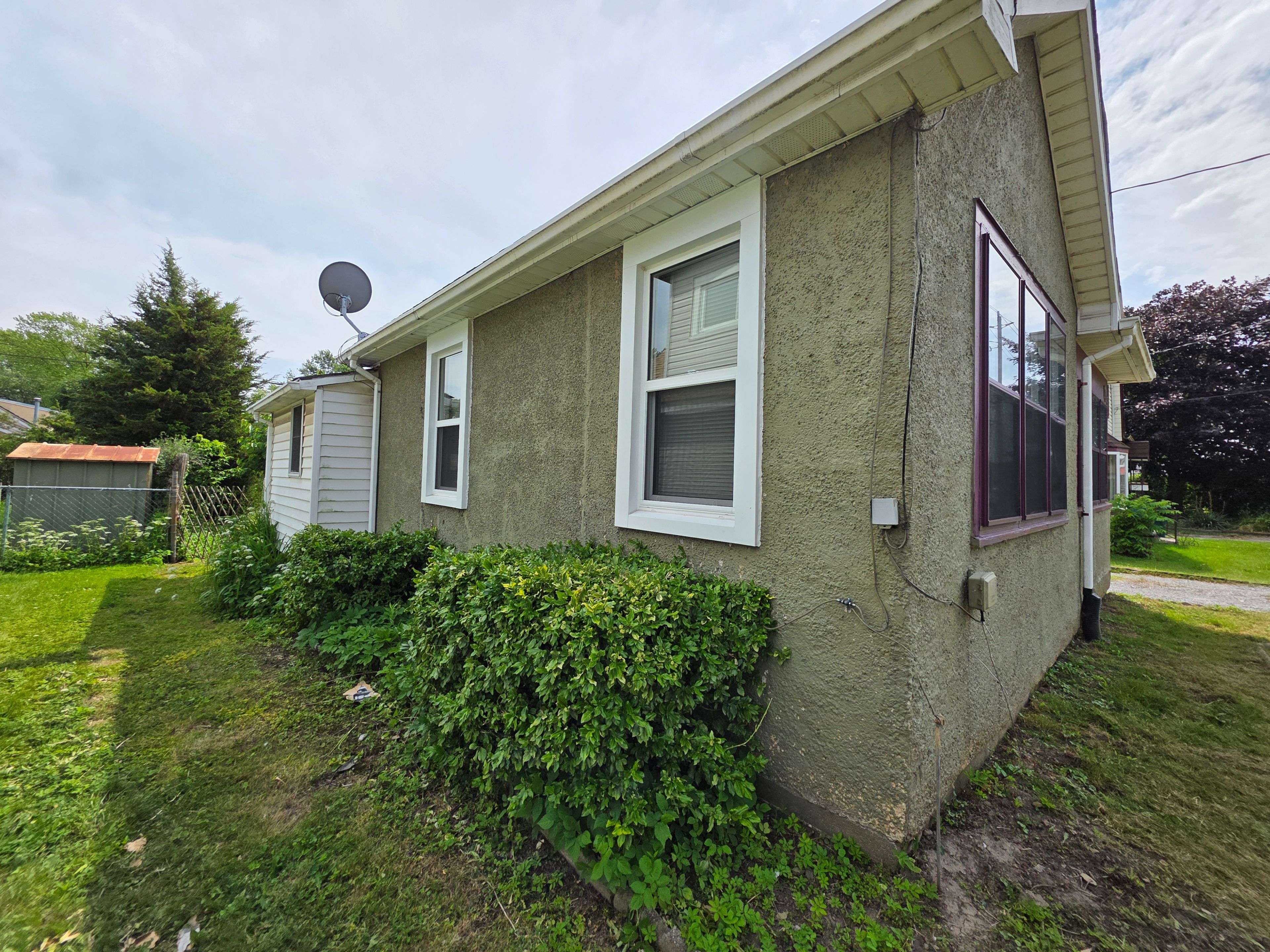 Port Colborne, ON L3K 1S3,103 Main ST E