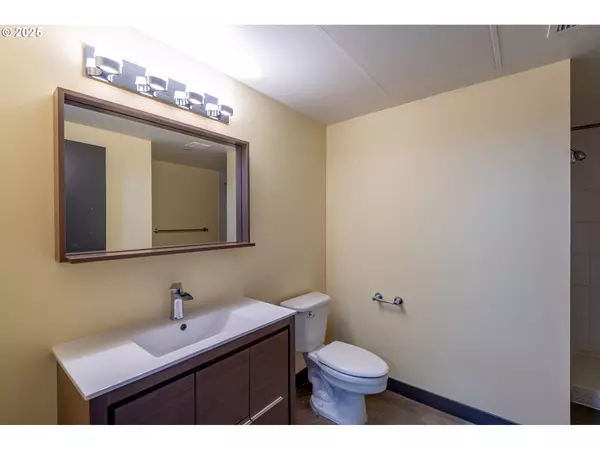 Portland, OR 97209,1030 NW 12TH AVE #526