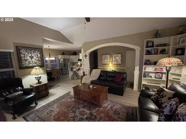 Portland, OR 97223,14055 SW NORTHVIEW DR