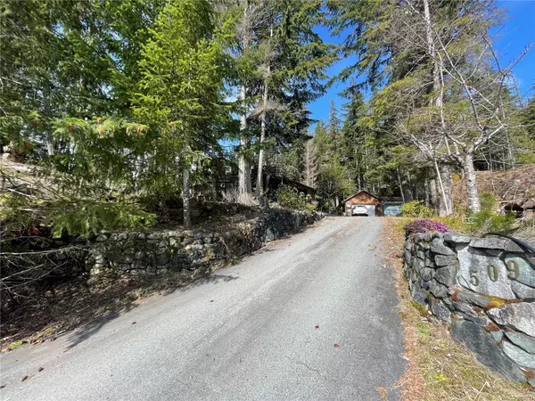 509 Burman Crt, Gold River, BC V0P 1G0
