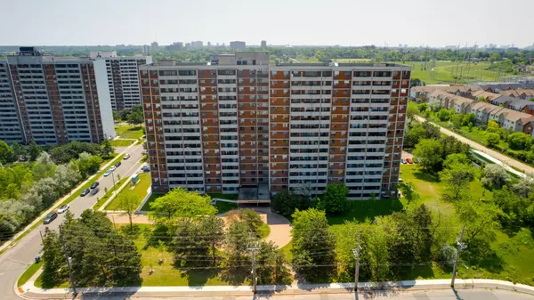 Toronto E04, ON M1P 4V3,301 Prudential DR #1002