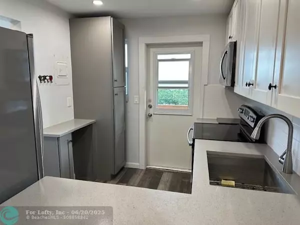 Hallandale Beach, FL 33009,1333 E Hallandale Beach Blvd #441
