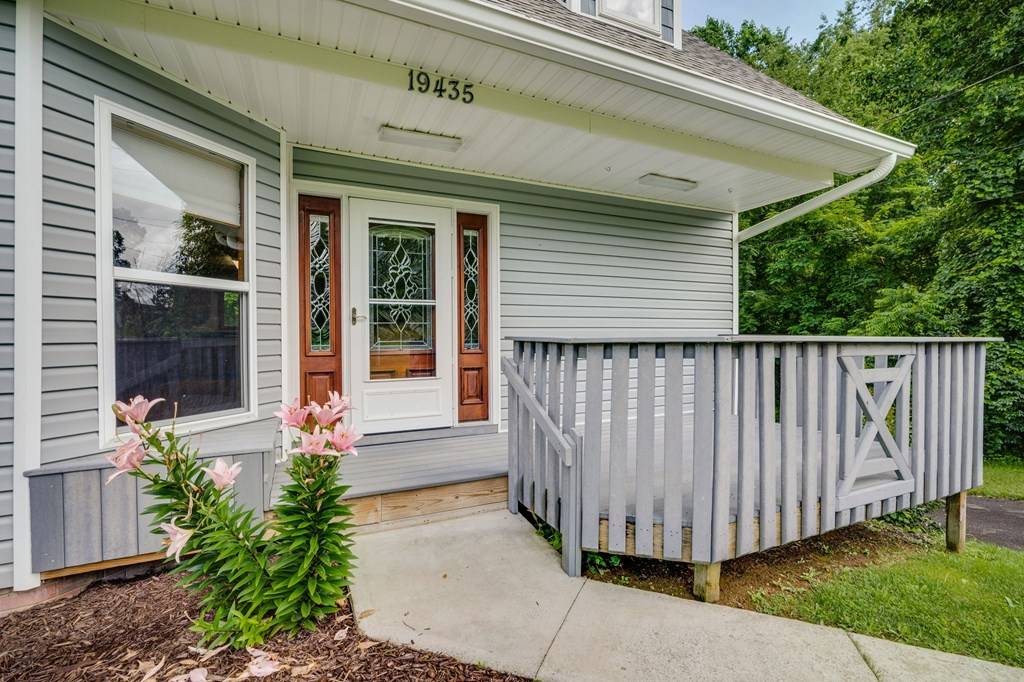 Bristol, VA 24202,19435 Greenbriar Drive