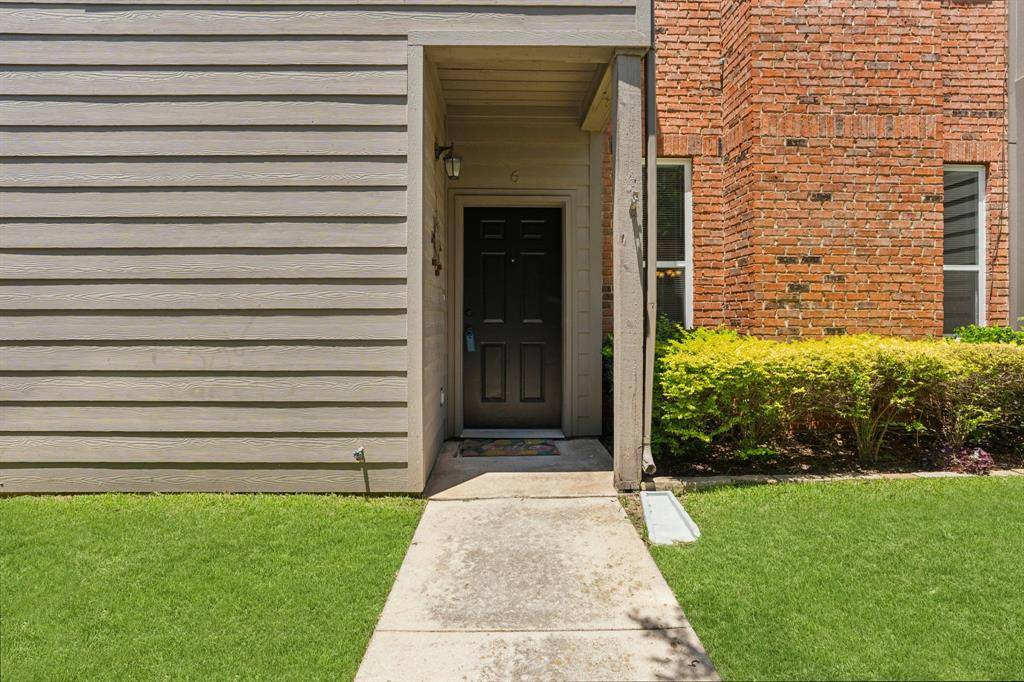 Denton, TX 76201,1101 N Locust Street #6