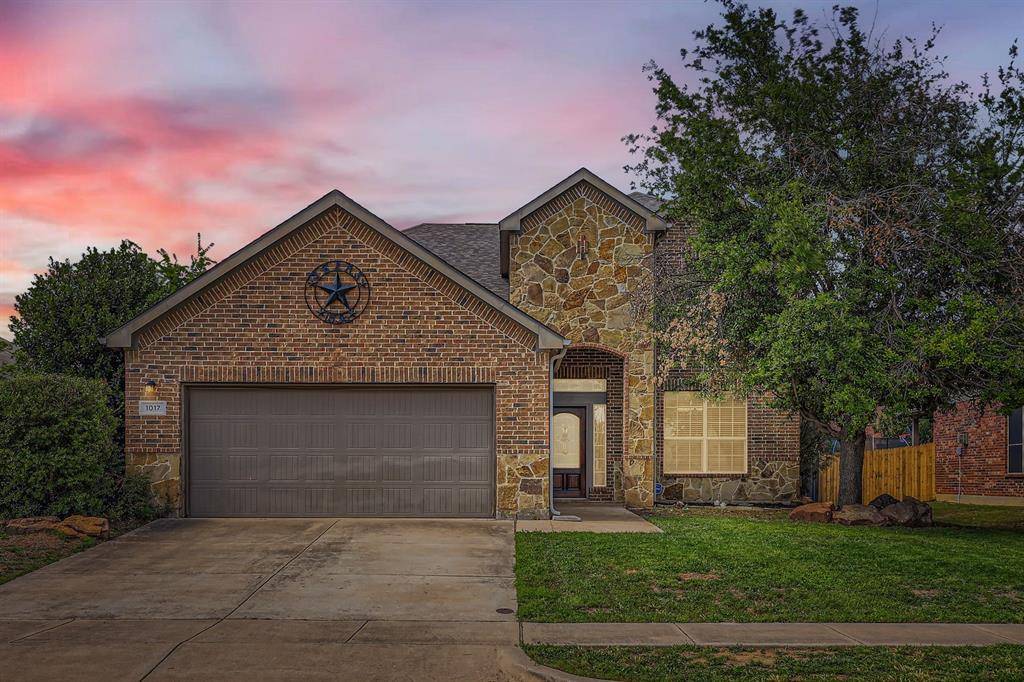1017 Oarlock Drive, Crowley, TX 76036
