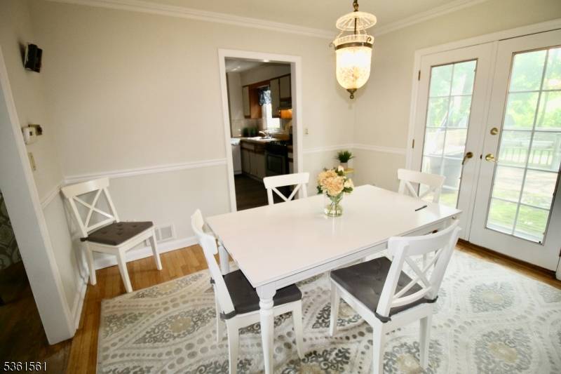 Montclair Twp., NJ 07042,95 Essex Ave