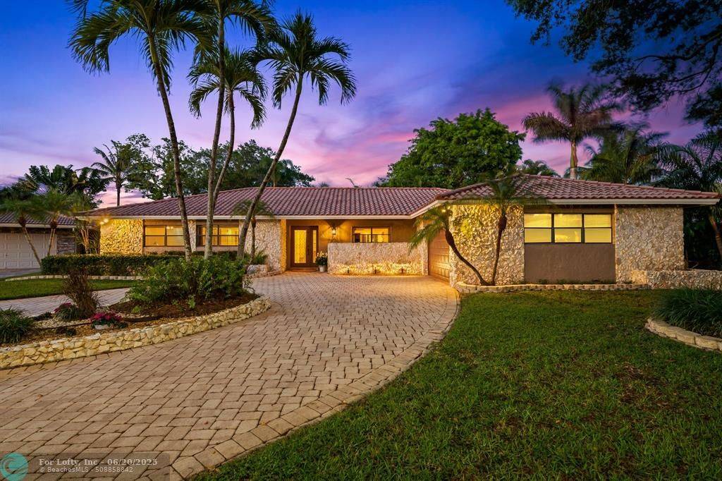 2051 NW 100th Way, Coral Springs, FL 33071