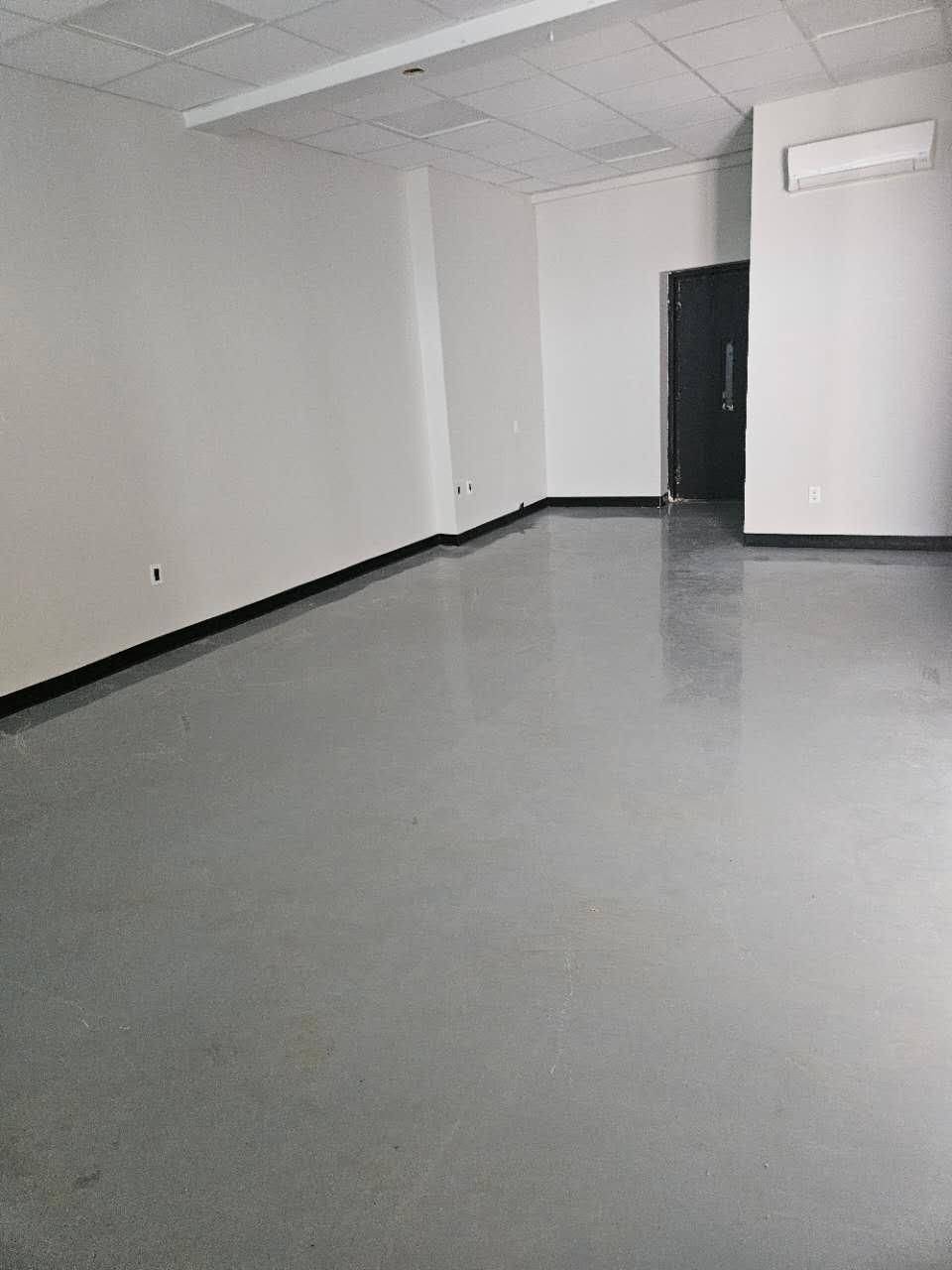 Georgina, ON L4P 2A3,213 The Queensway AVE S #Unit 3 and 4
