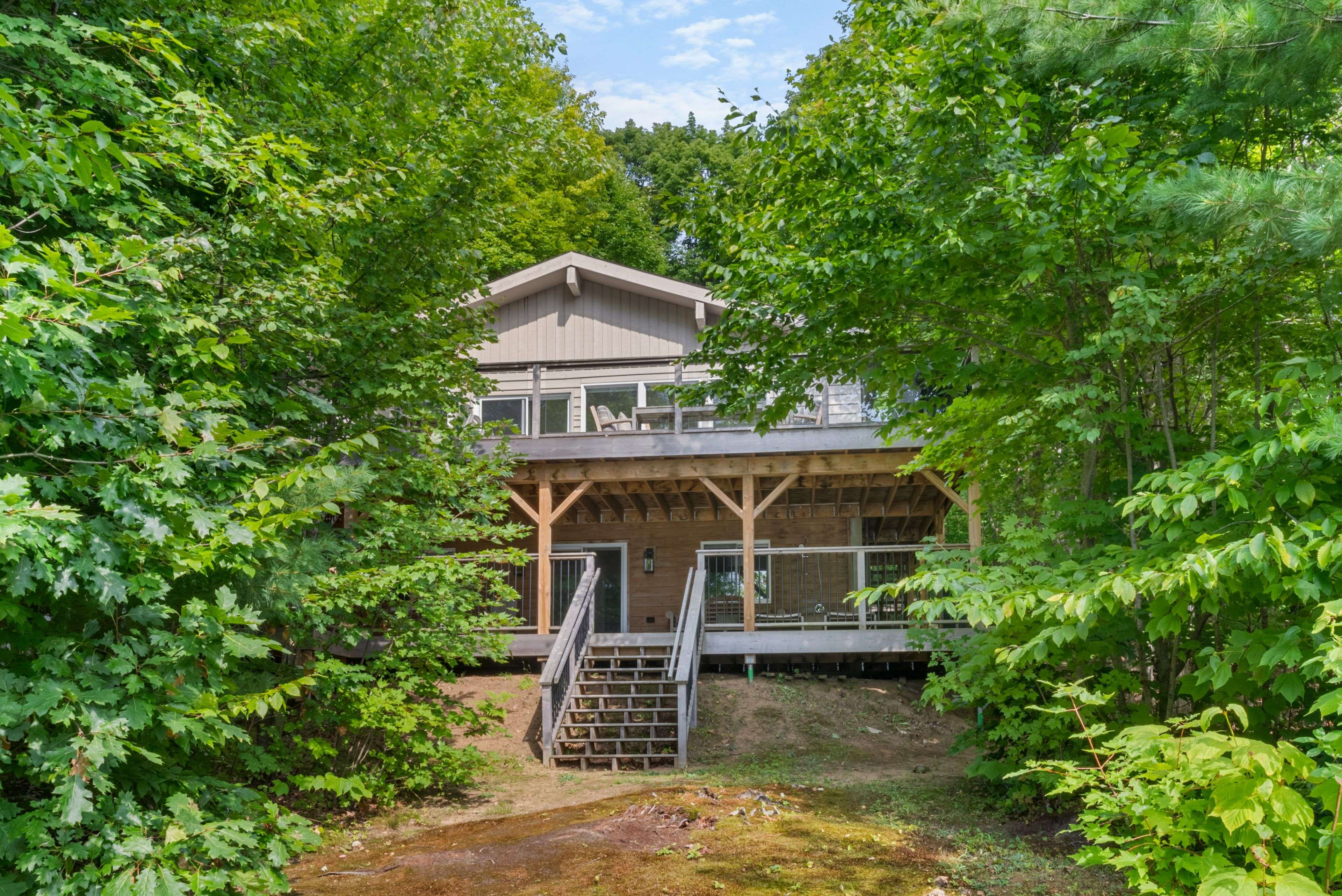 152 Farlain Lake RD E #Cottage, Tiny, ON L9M 0B5