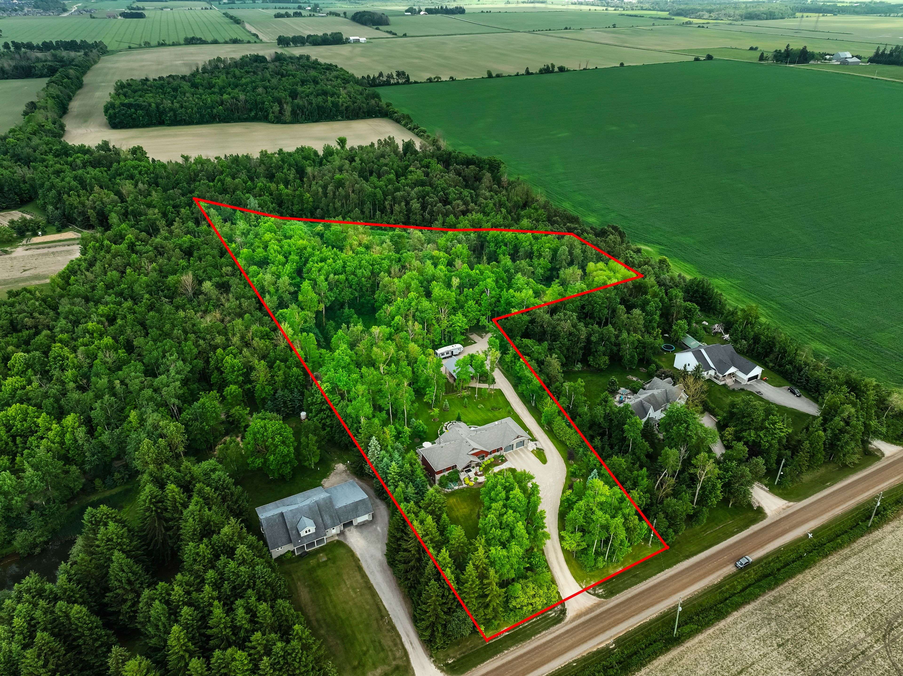 East Luther Grand Valley, ON L9W 0W4,282258 Concession 4-5 RD