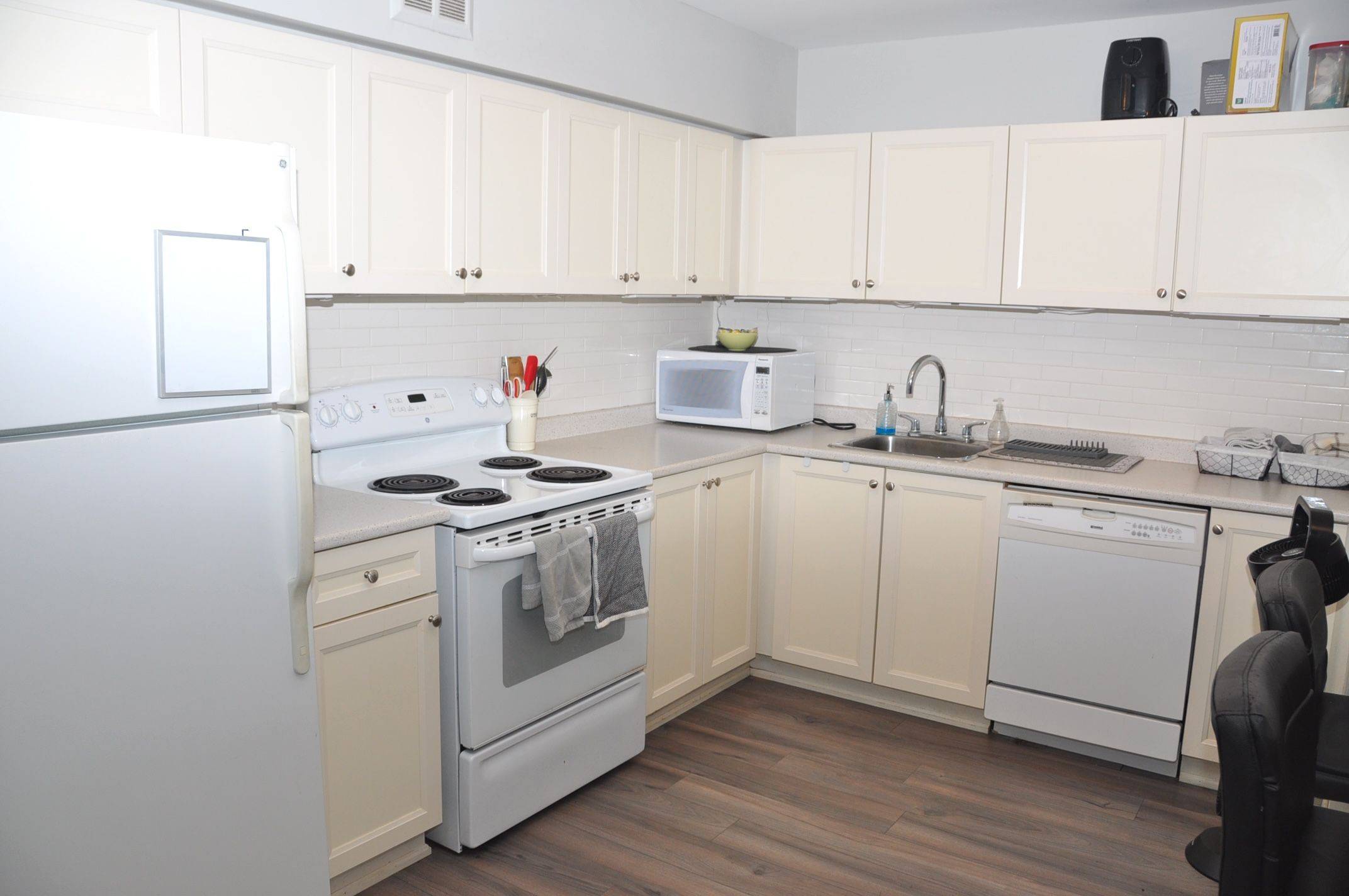 London North, ON N5X 3T7,9 Jacksway CRES #211