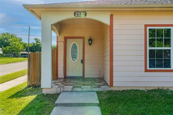 Fort Worth, TX 76164,2522 Refugio Avenue