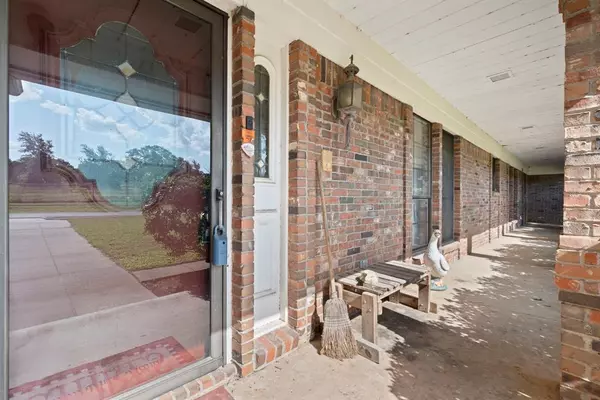 Mineral Wells, TX 76067,5485 S Highway 281