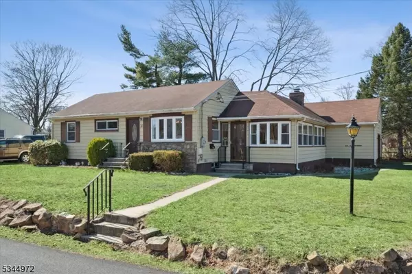 11 Chesler Sq, Roxbury Twp., NJ 07876