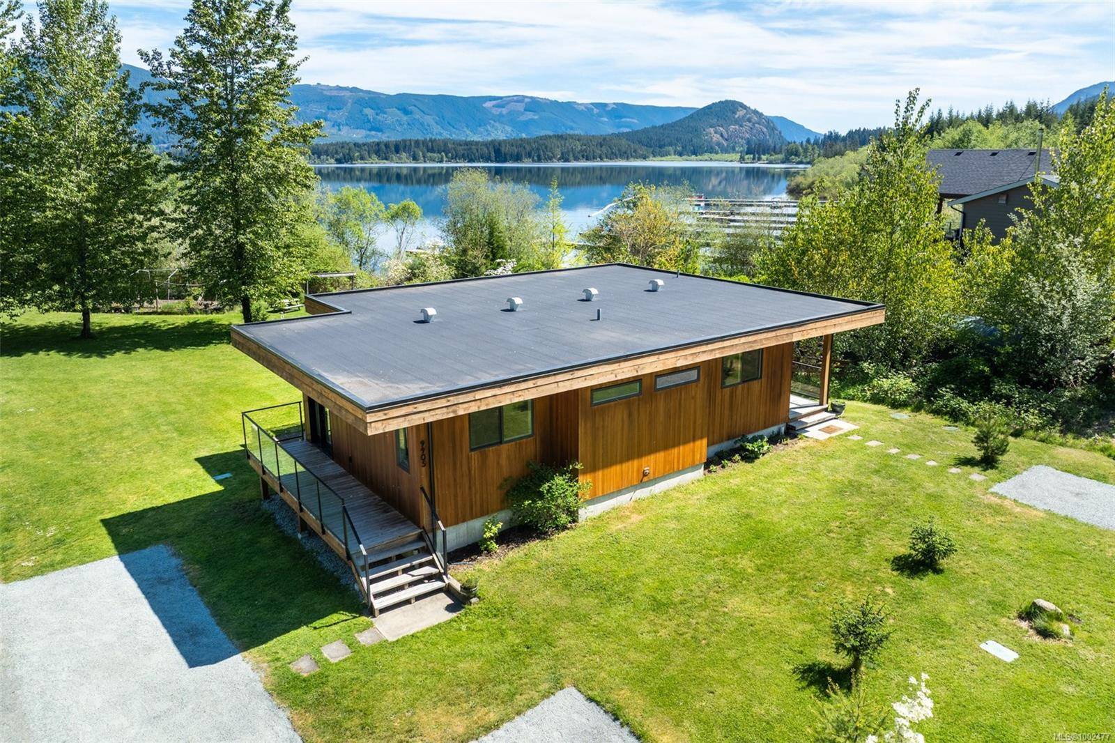 9905 Stin-Qua Rd, Honeymoon Bay, BC V0R 1Y0