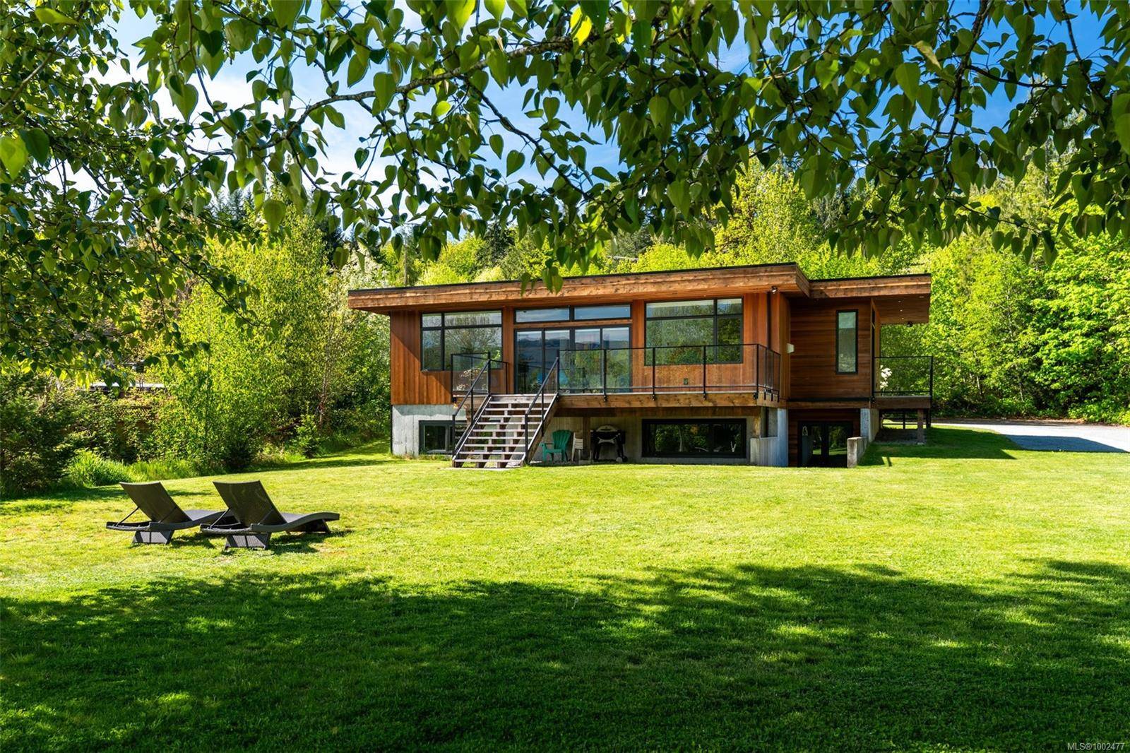 Honeymoon Bay, BC V0R 1Y0,9905 Stin-Qua Rd