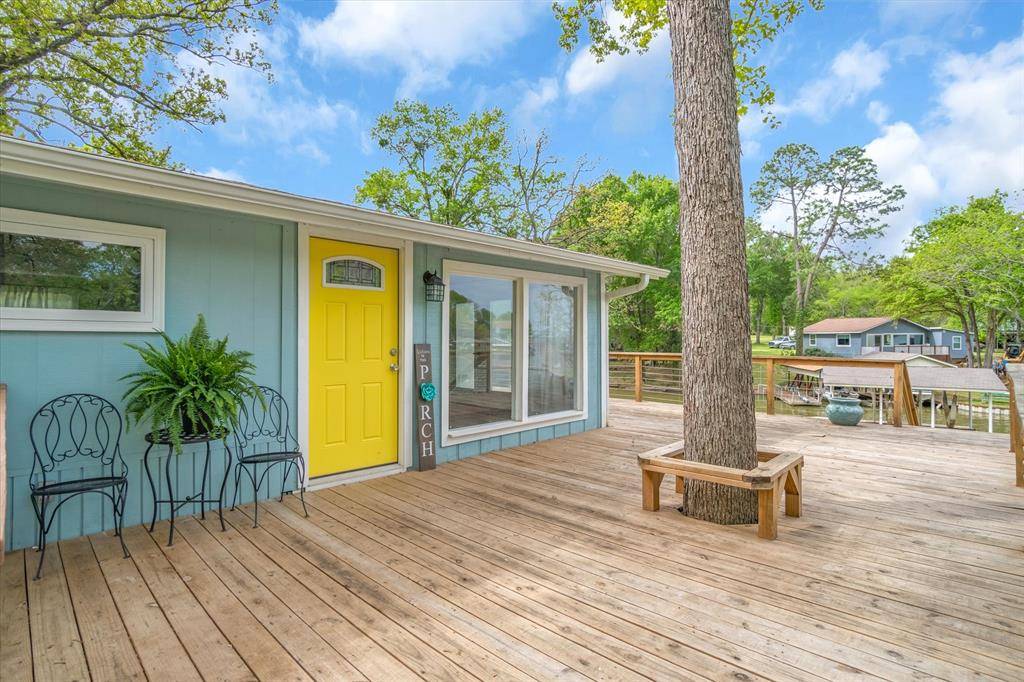 230 Shady Shores Drive, Mabank, TX 75156