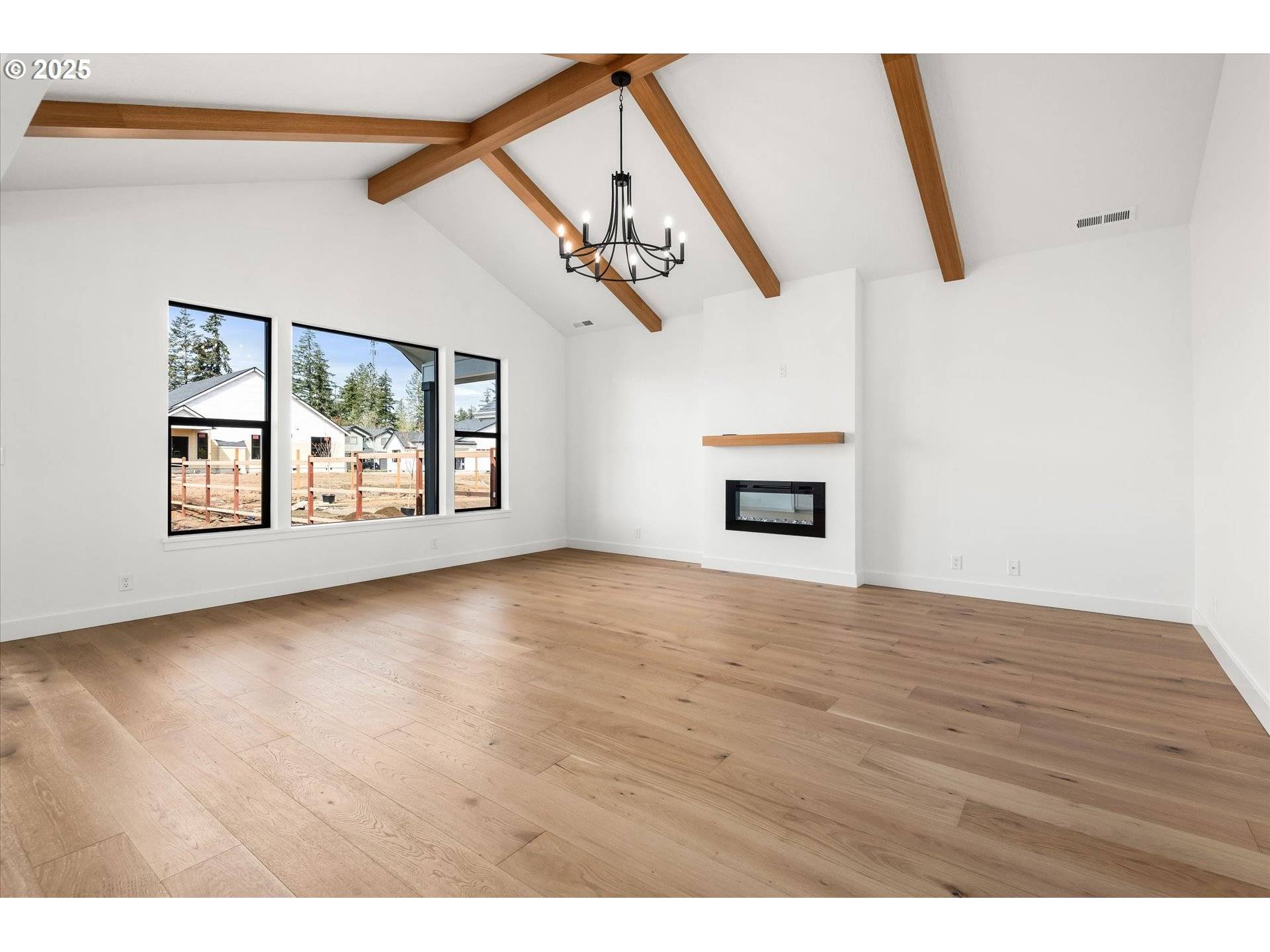 Veneta, OR 97487,25304 CHRISTOPHER LN