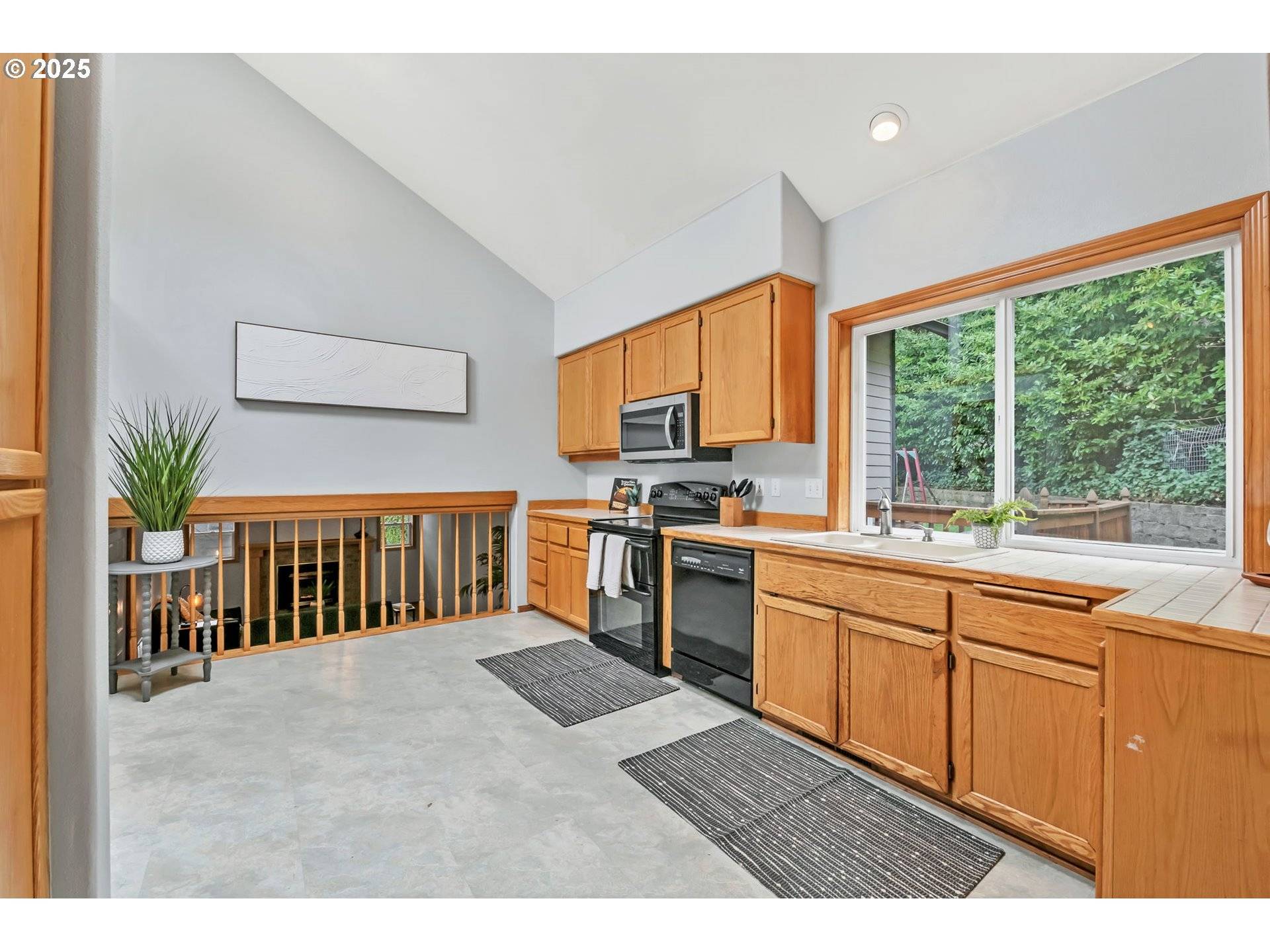 Eugene, OR 97405,3870 ASHFORD DR